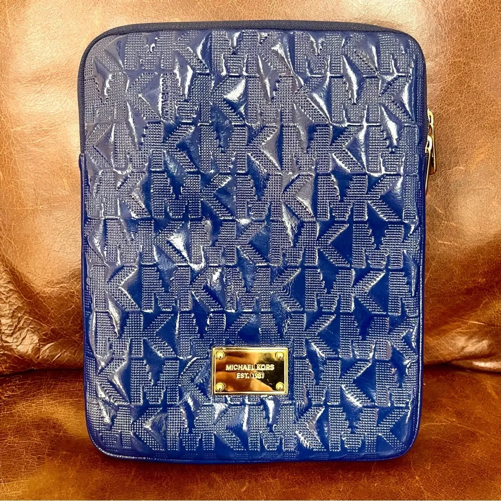 Michael Kors Padded Leather iPad Case In Royal Blue Color